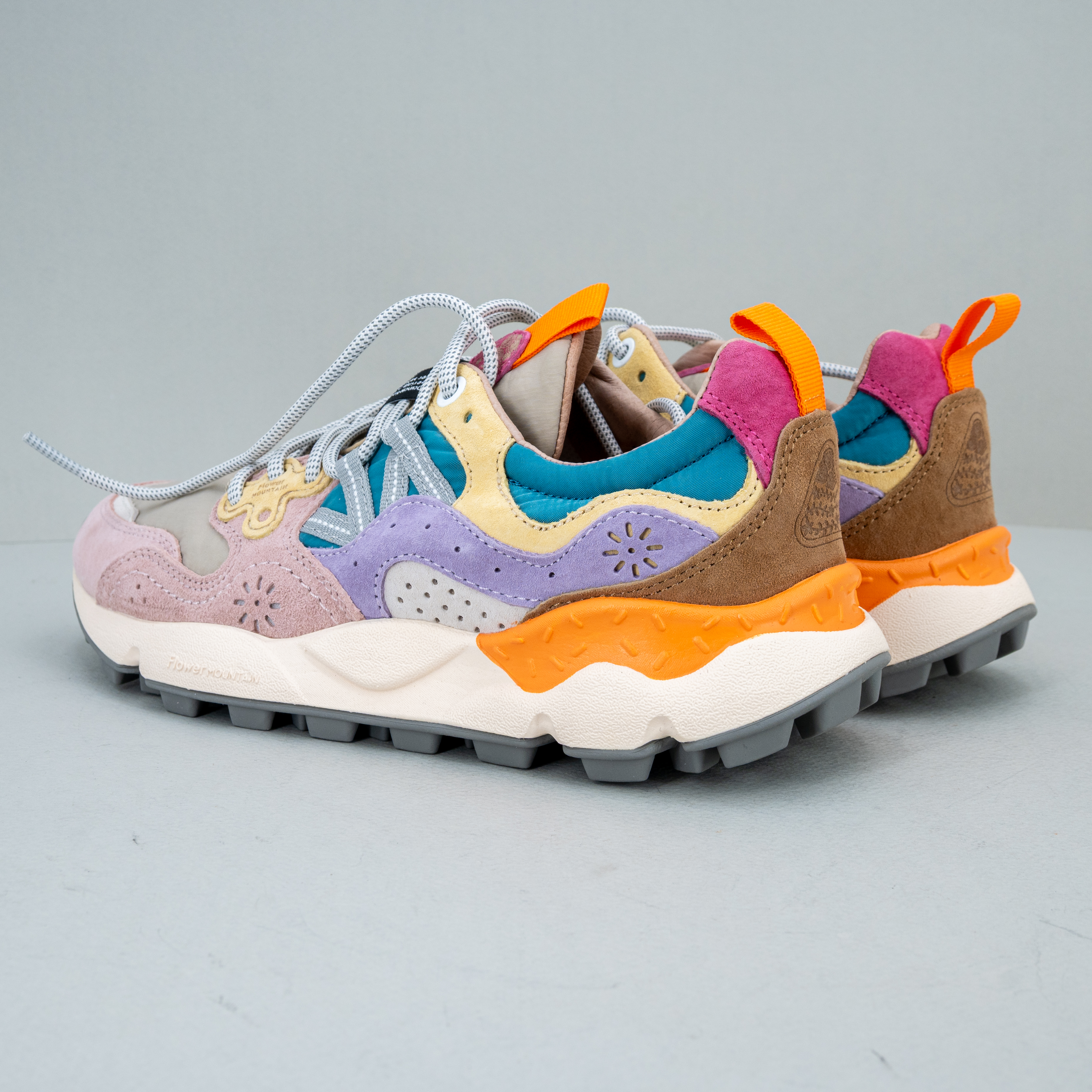 scarpa sportiva da donna Flower Mountain colore rosa e blu petrolio