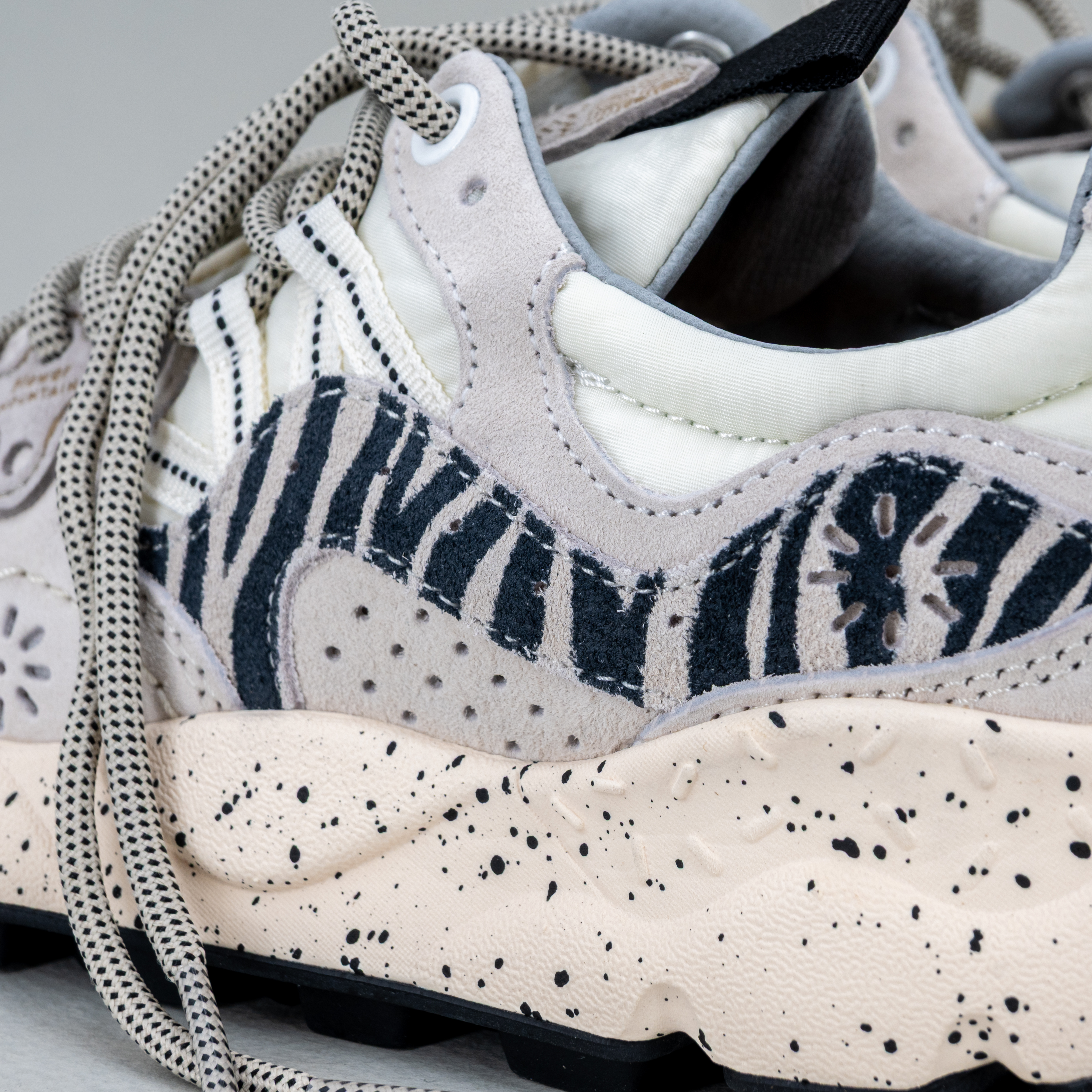 scarpa sportiva da donna Flower Mountain colore total white