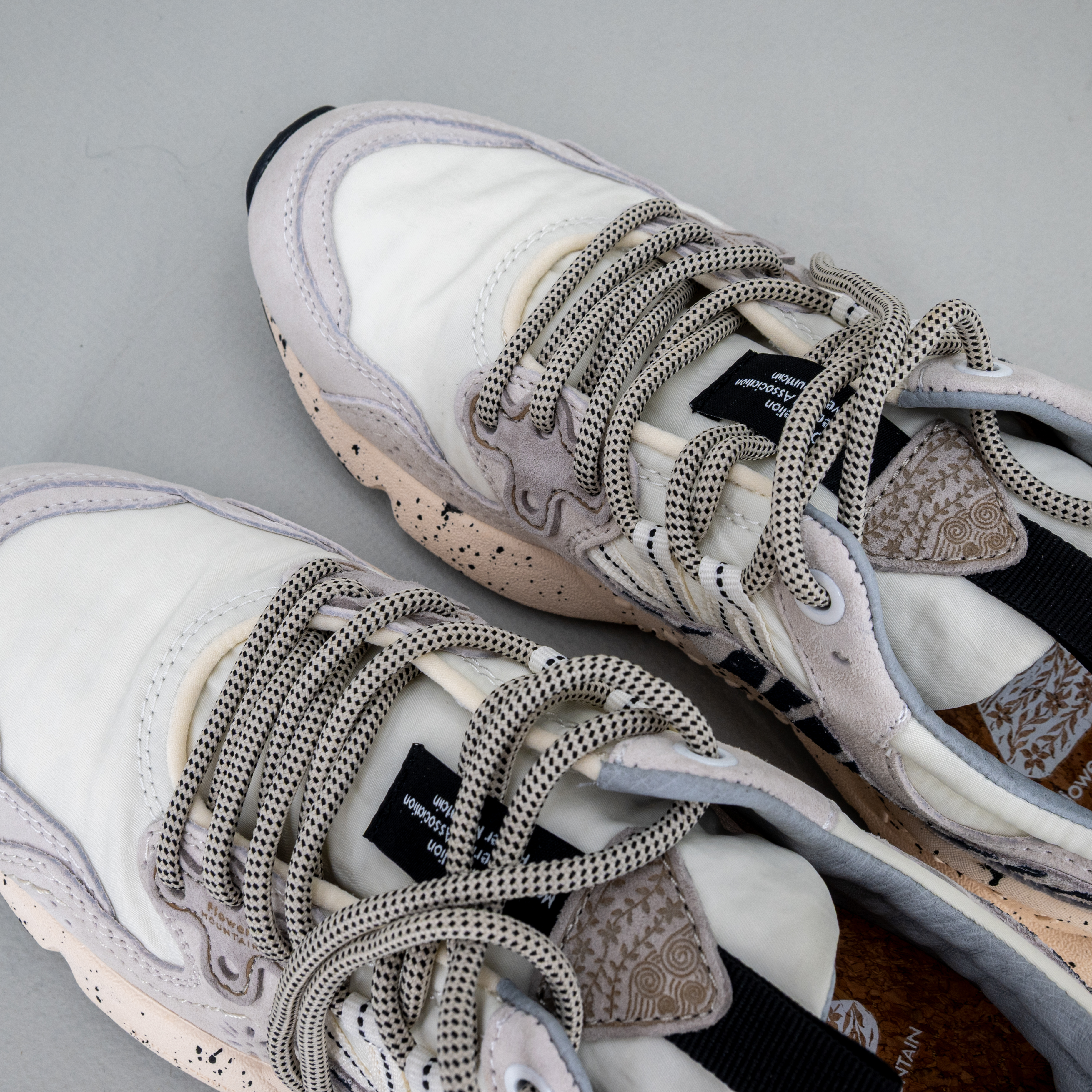 scarpa sportiva da donna Flower Mountain colore total white