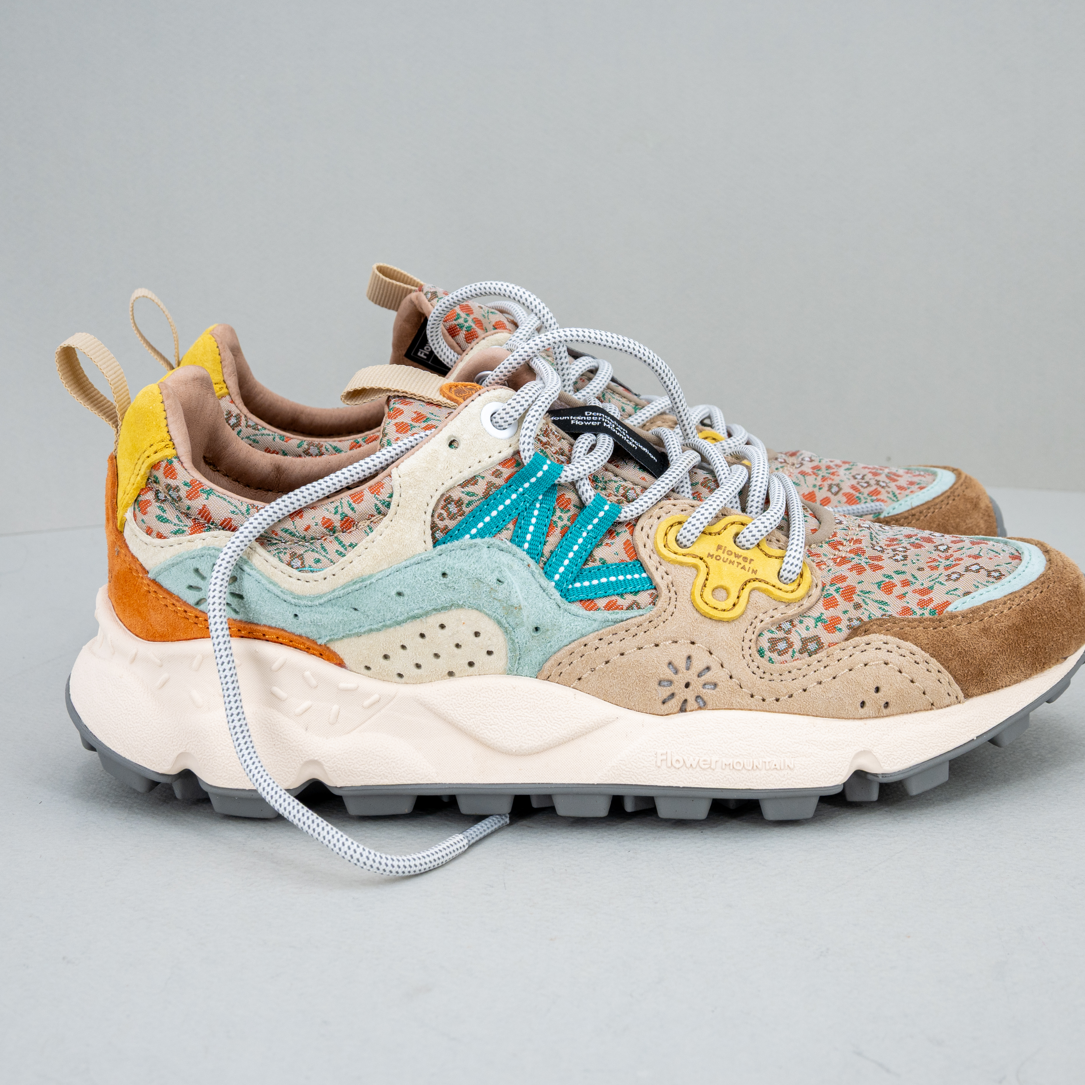 scarpa sportiva da donna Flower Mountain a fiori