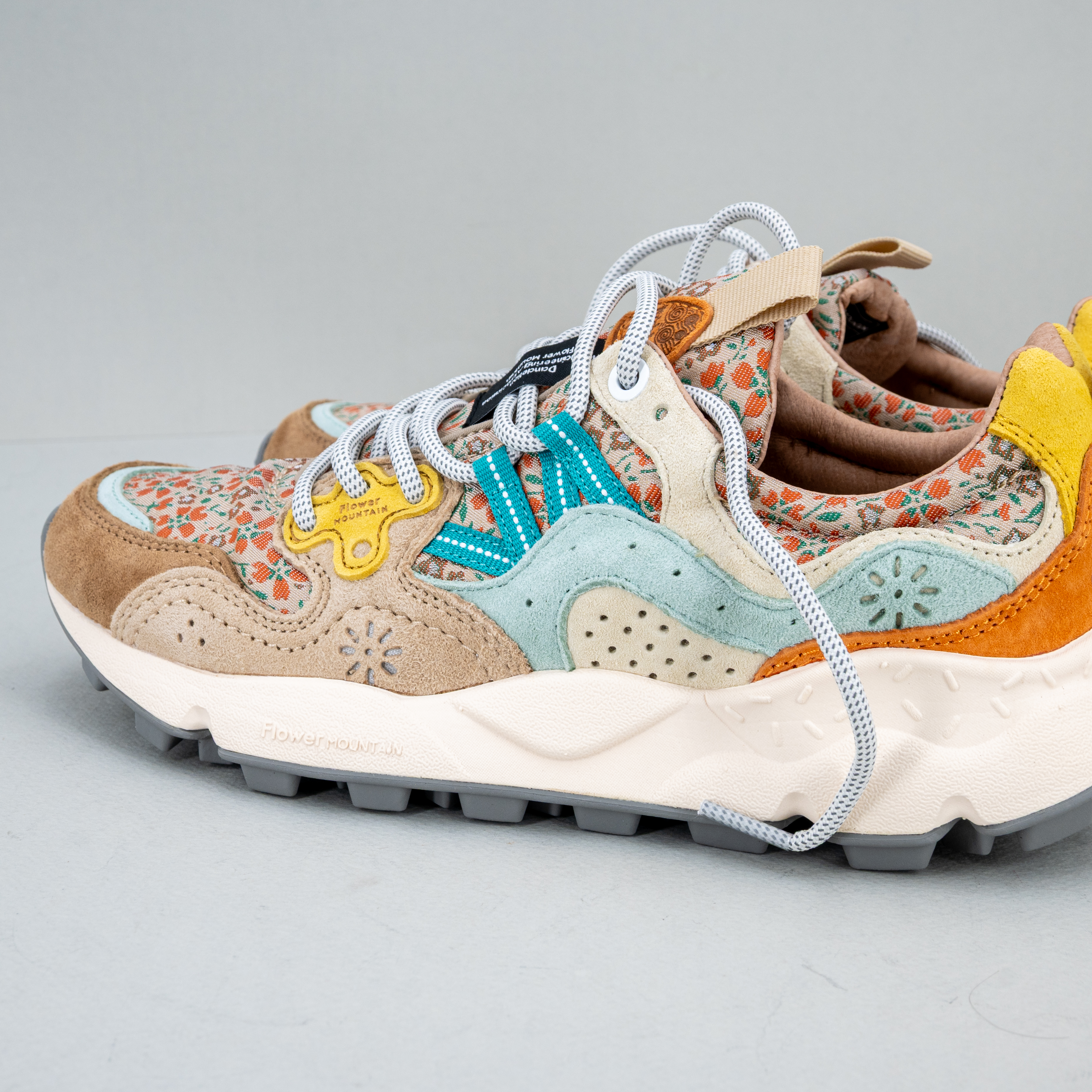 scarpa sportiva da donna Flower Mountain a fiori