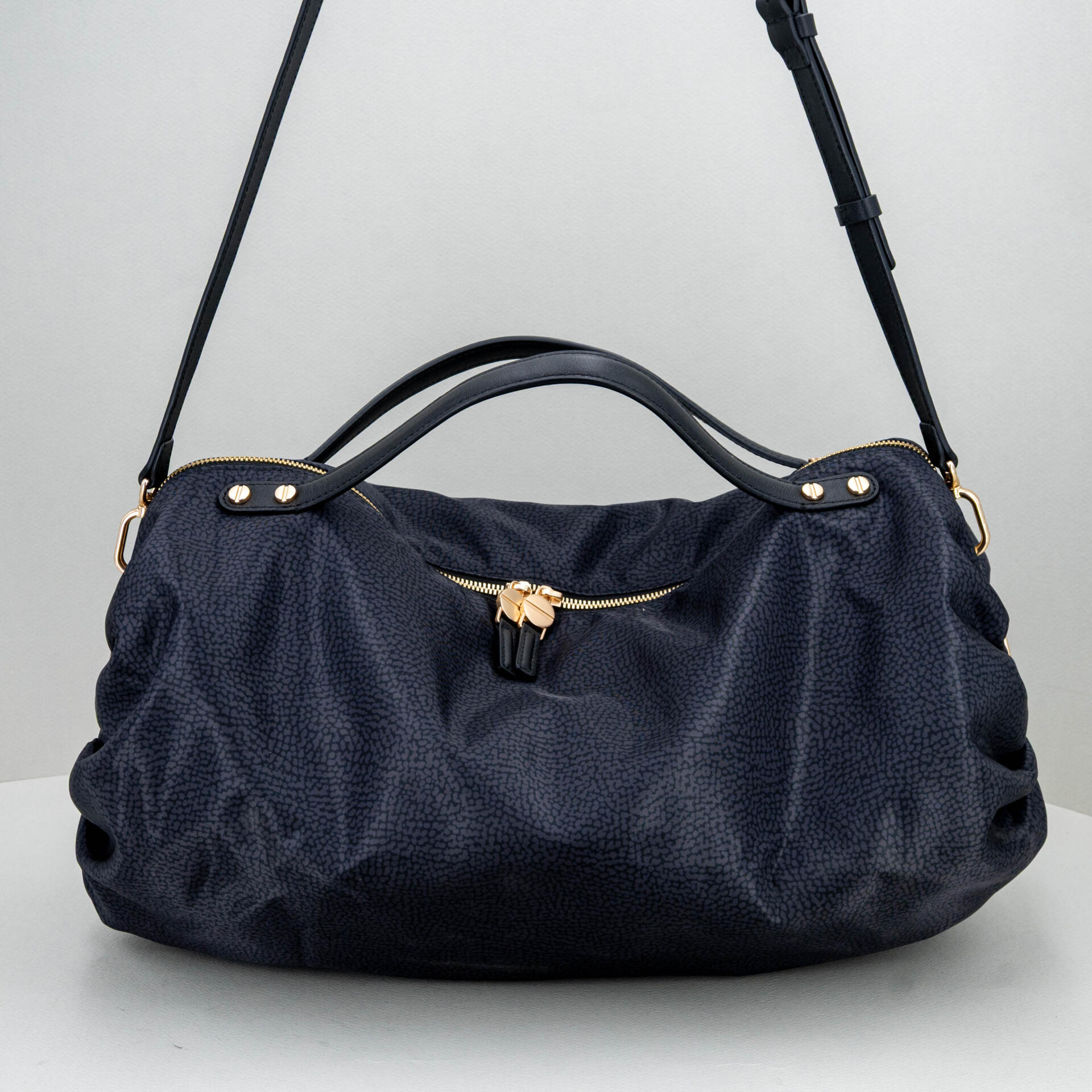borsa da donna a tracolla colore nero