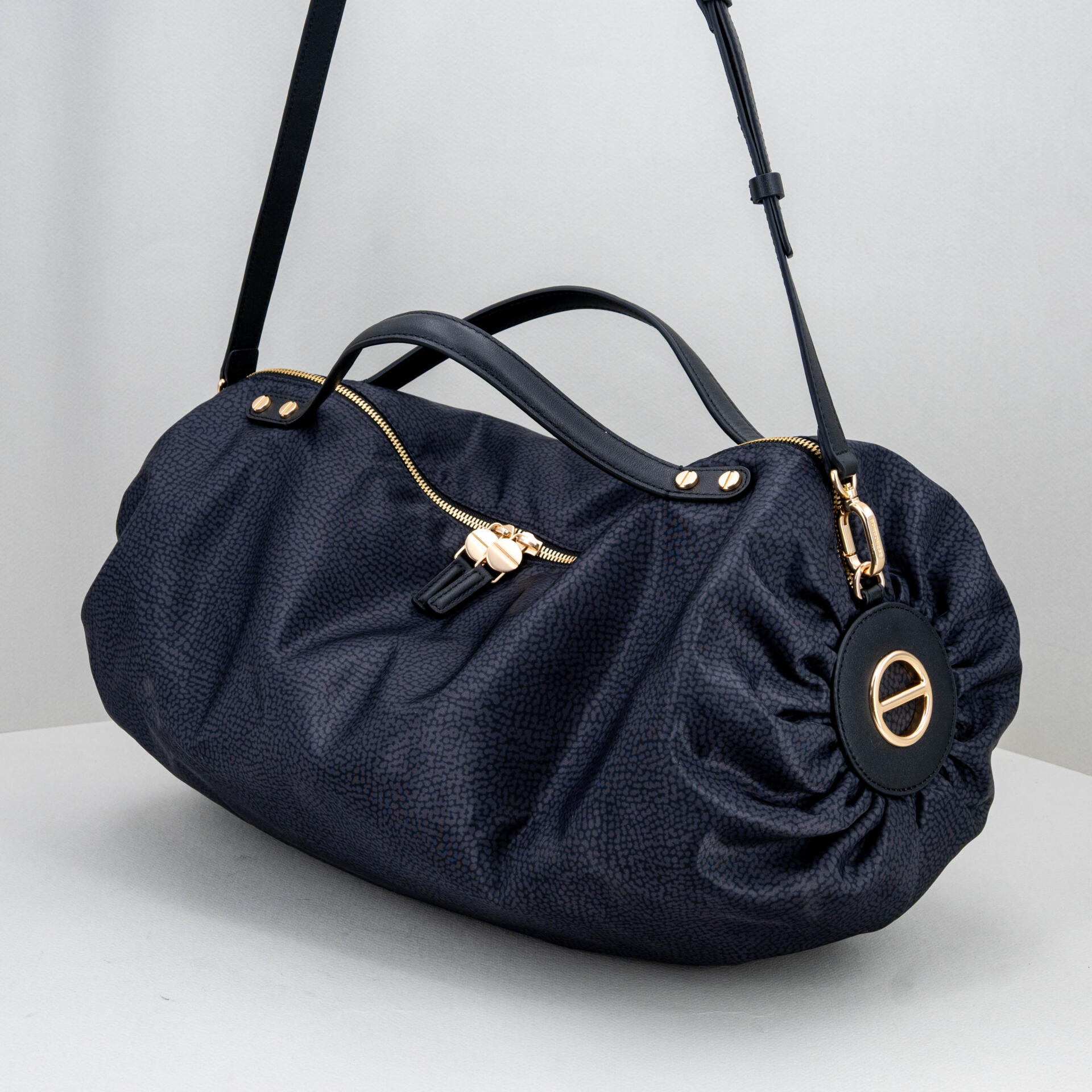 borsa da donna a tracolla colore nero
