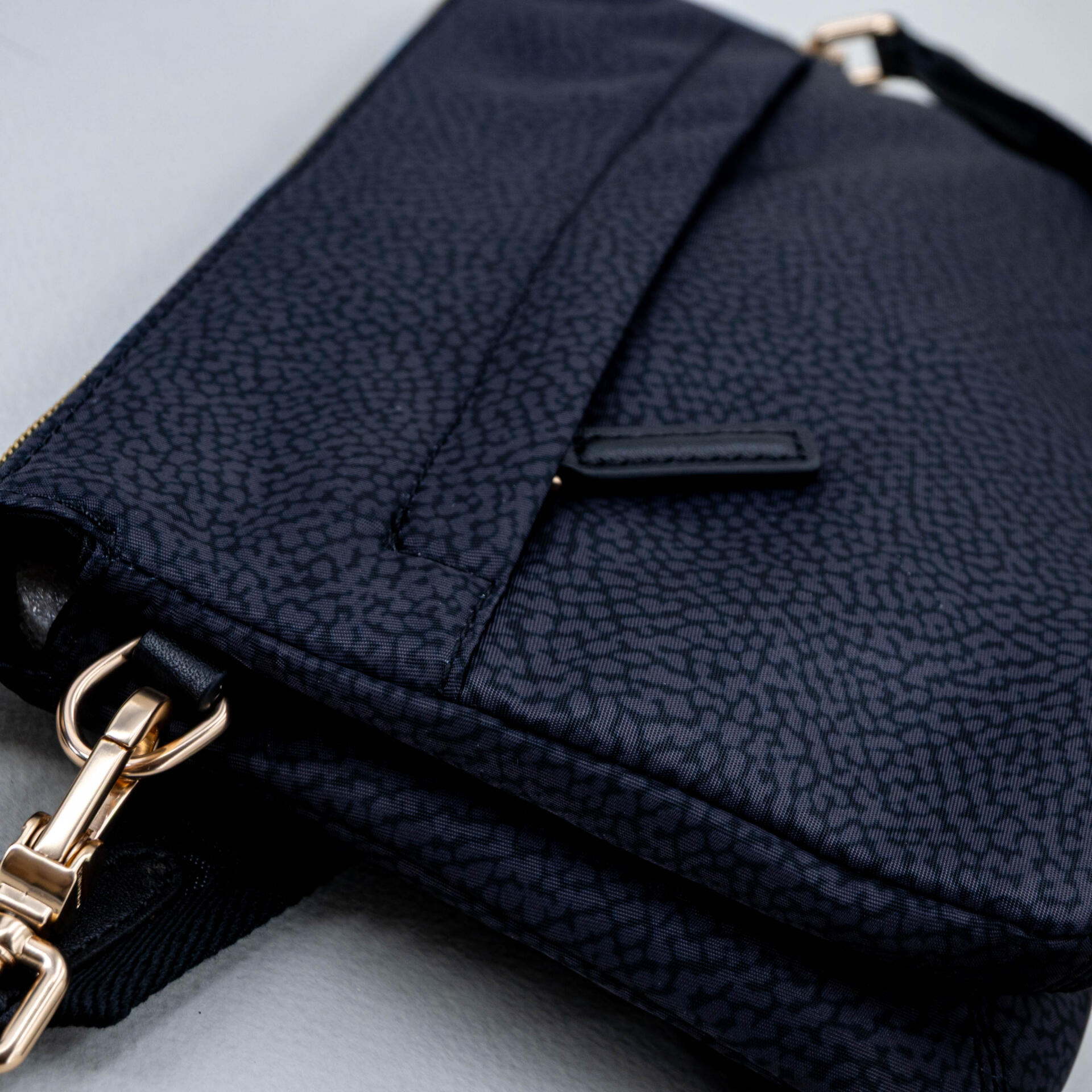 borsa da donna piccola con tracolla colore nero