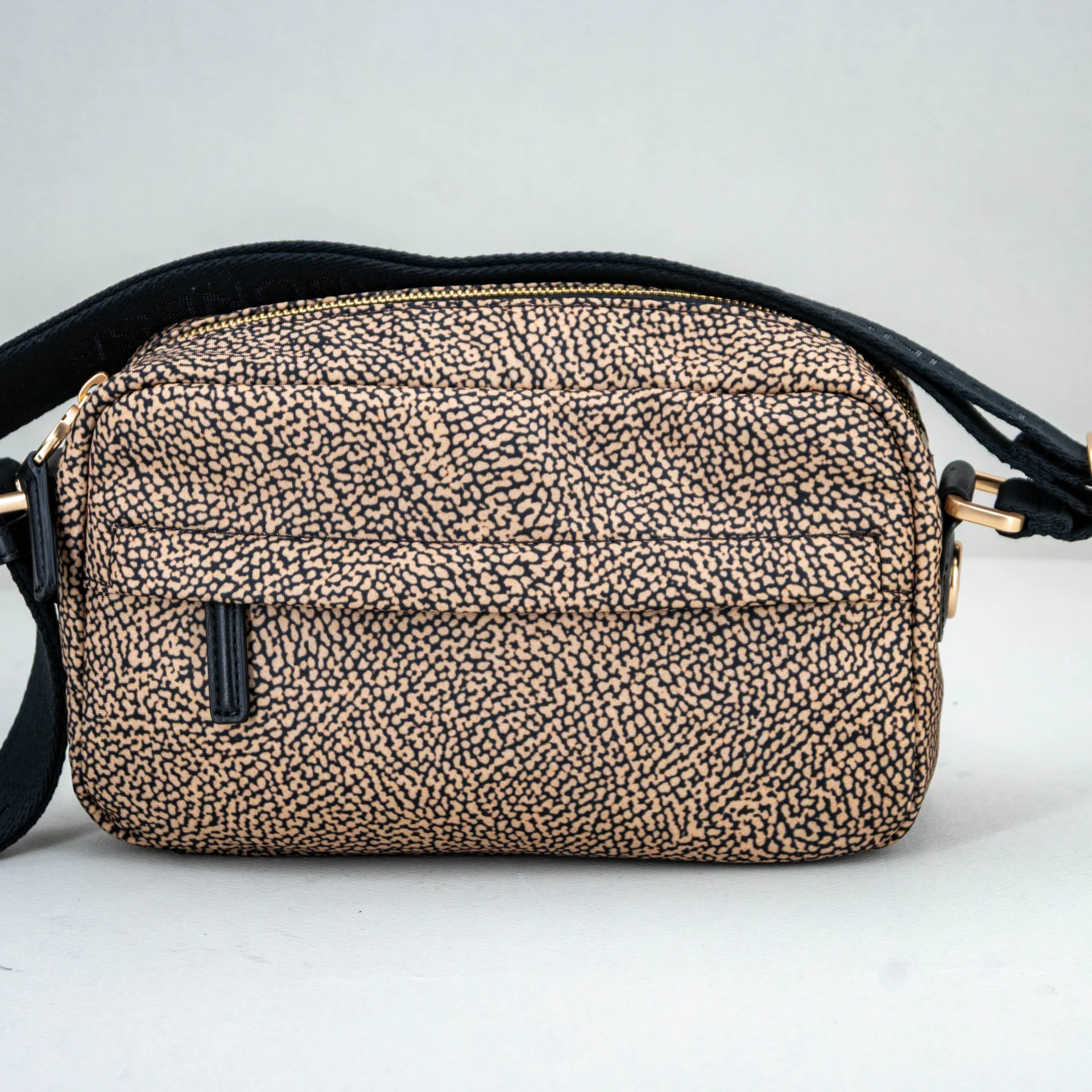 borsa da donna colore marrone con tracolla