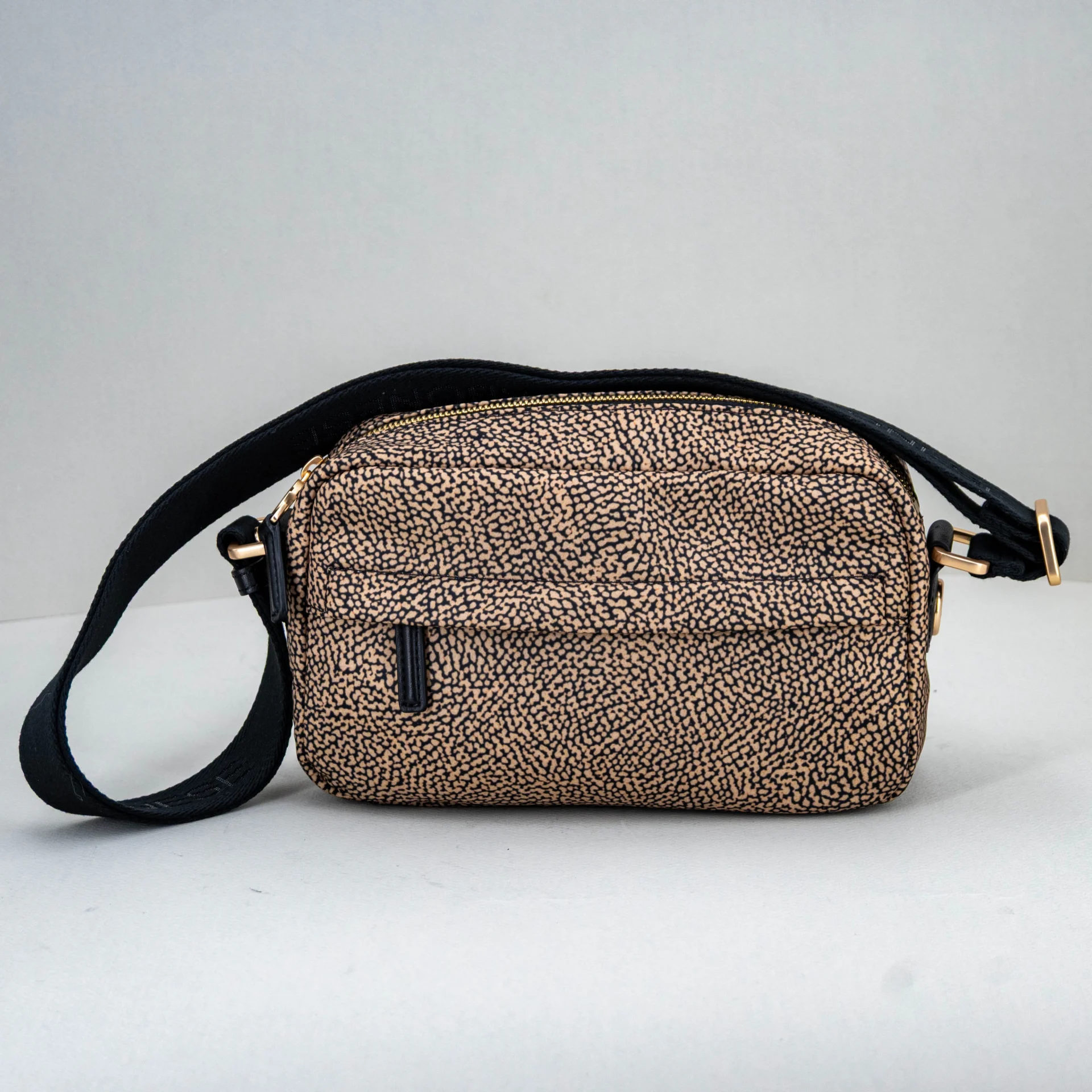 borsa da donna colore marrone con tracolla