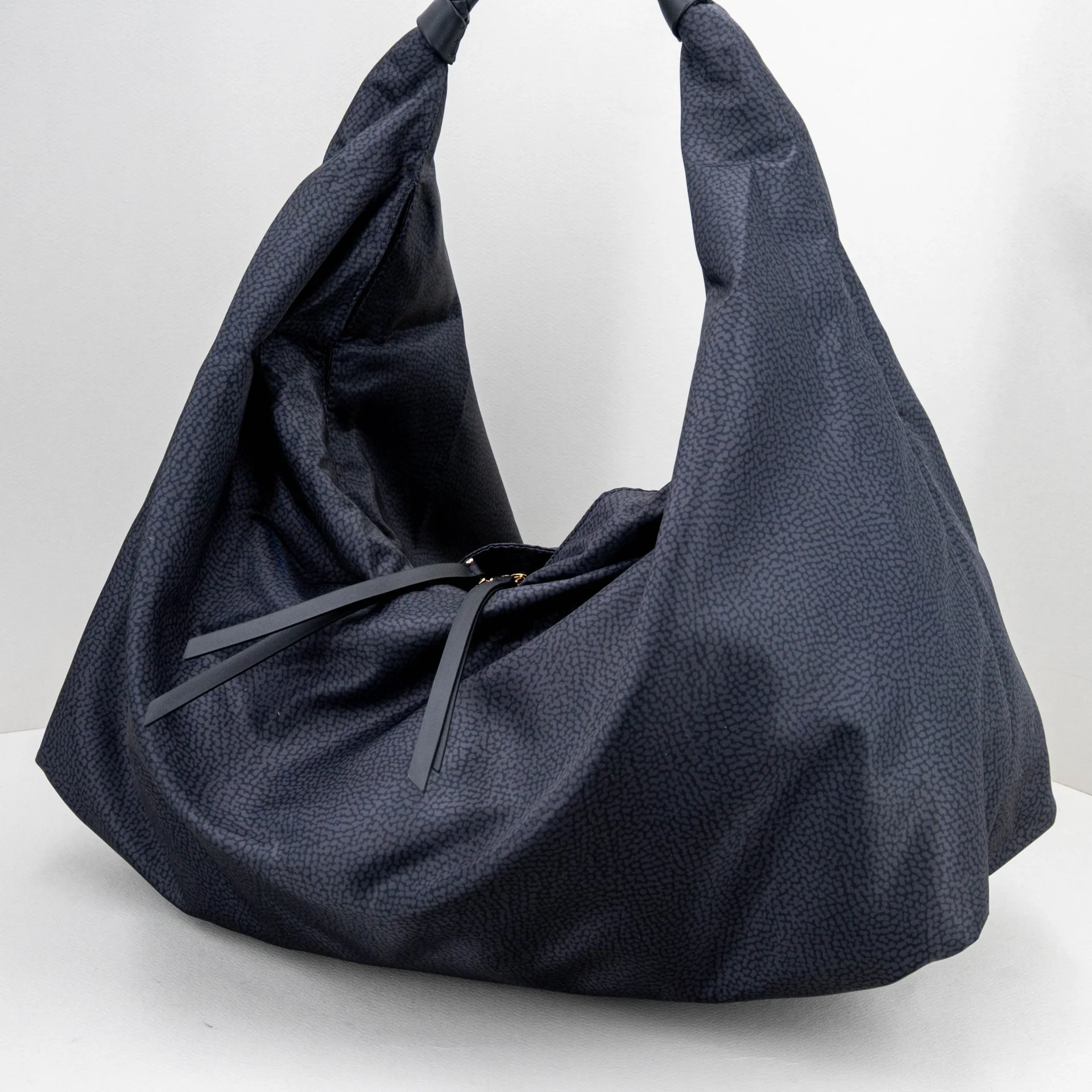 borsa a spalla da donna colore nero