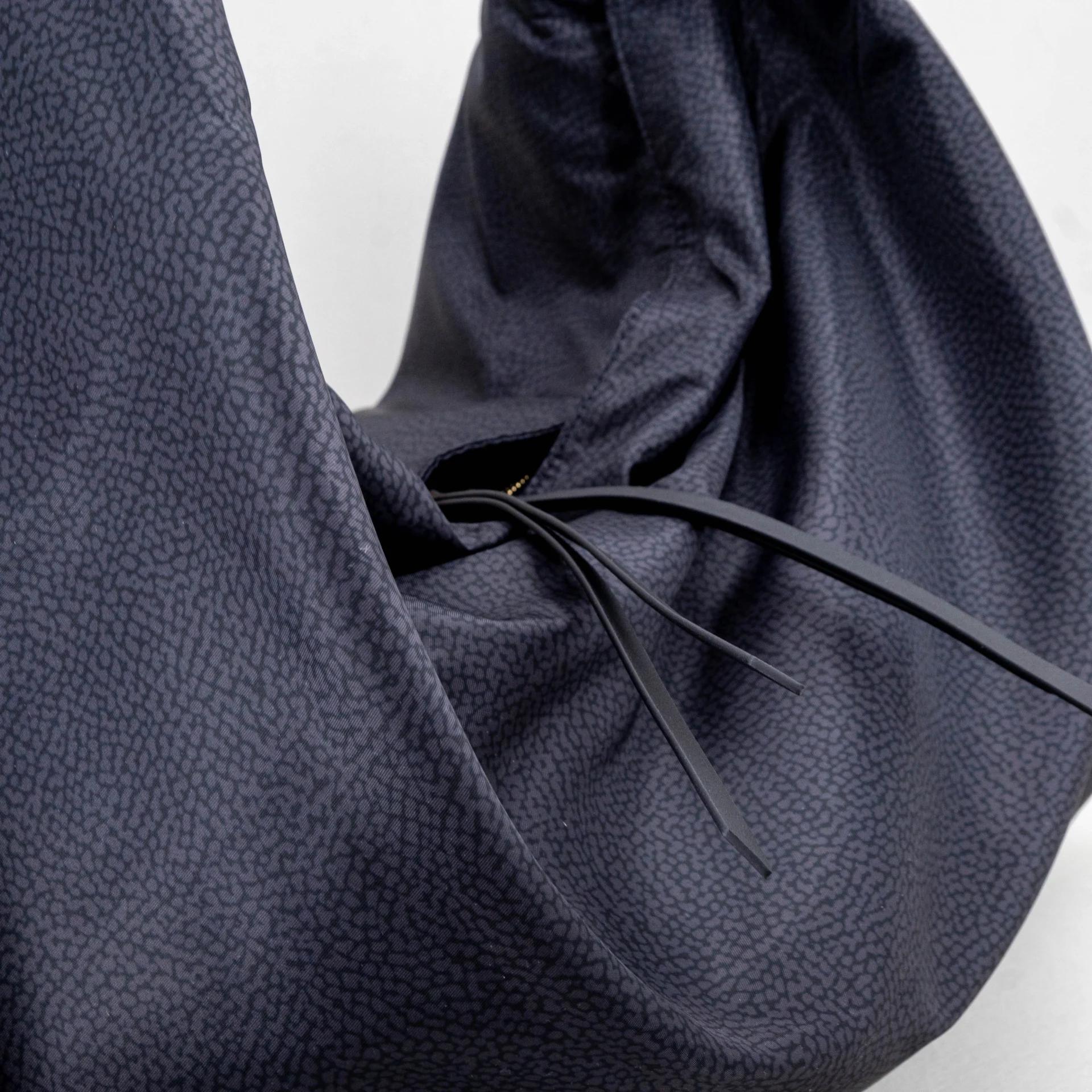 borsa a spalla da donna colore nero