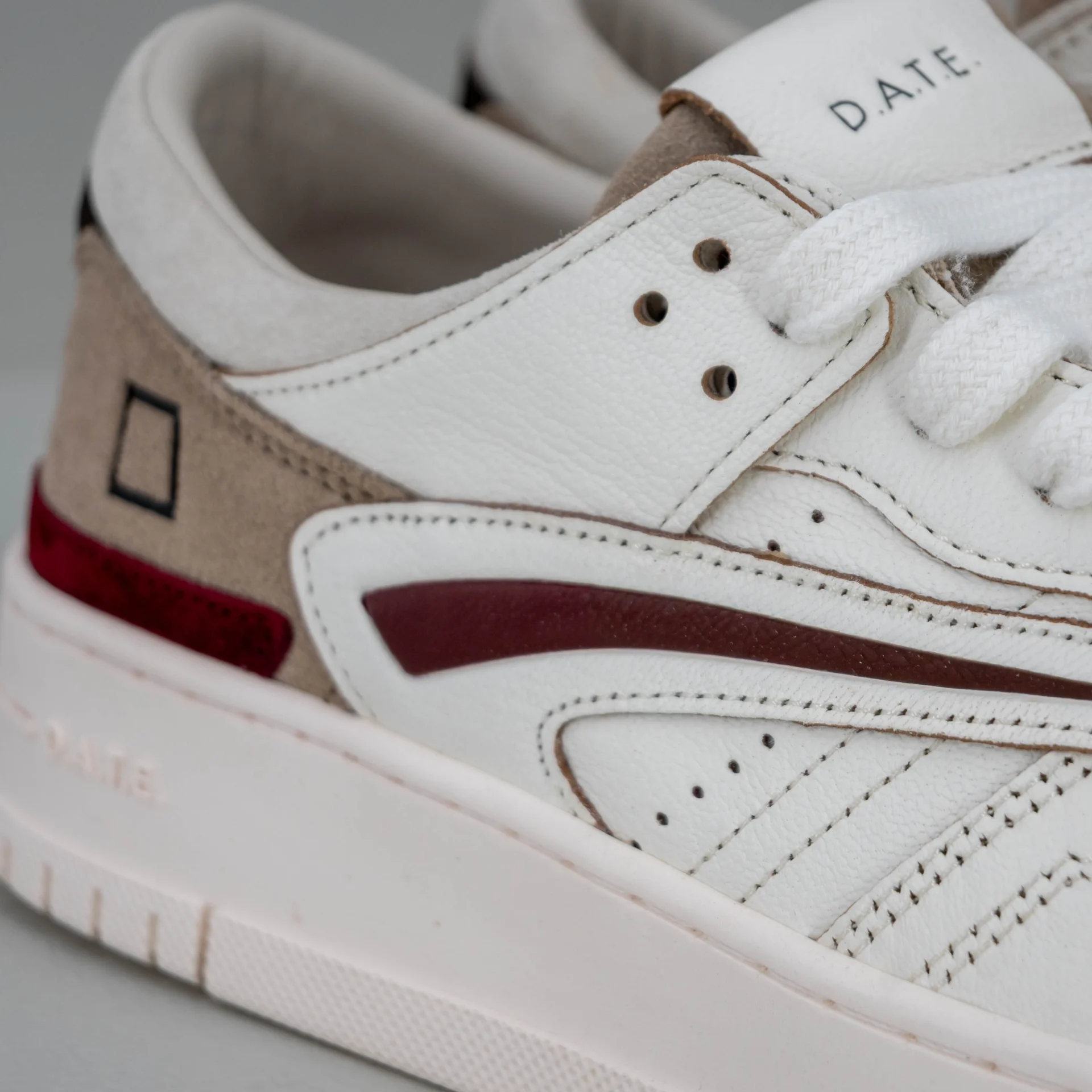 sneaker da uomo in pelle bianca
