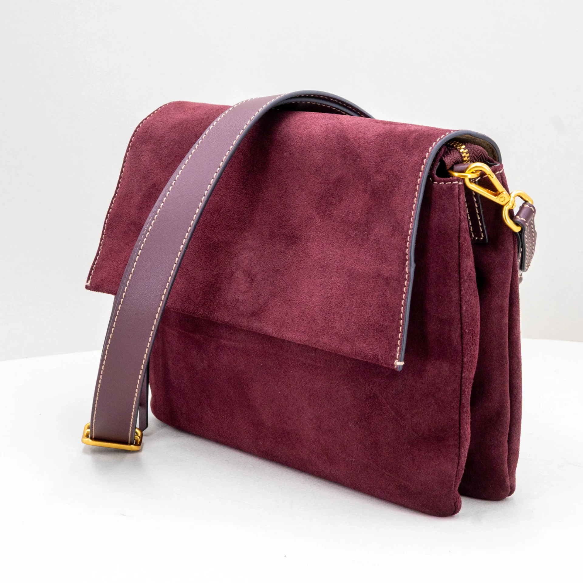 borsa tracolla in camoscio bordeaux