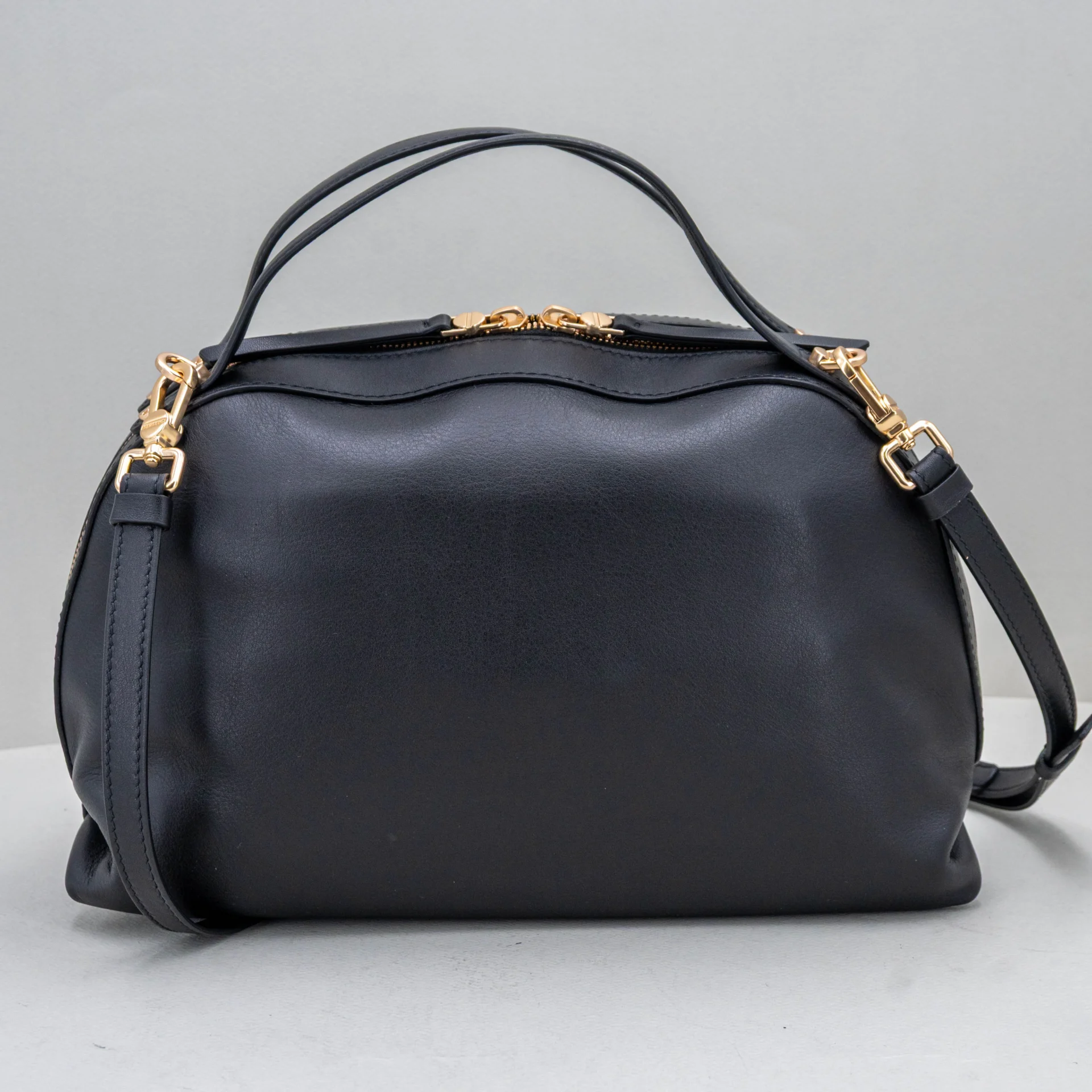 borsa bauletto donna in pregiata pelle nera Borbonese