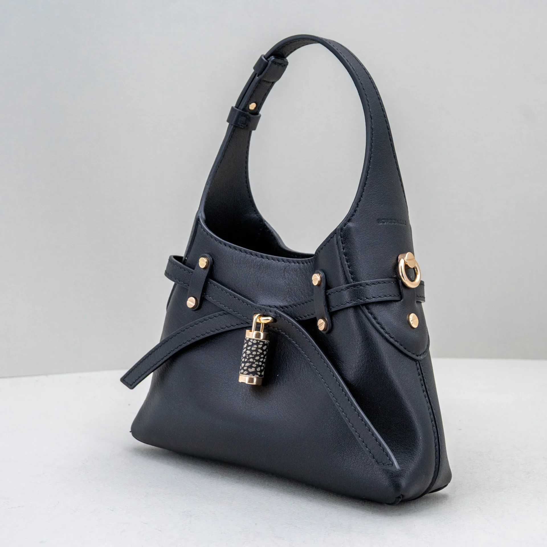 borsa donna piccola in pelle nera Borbonese
