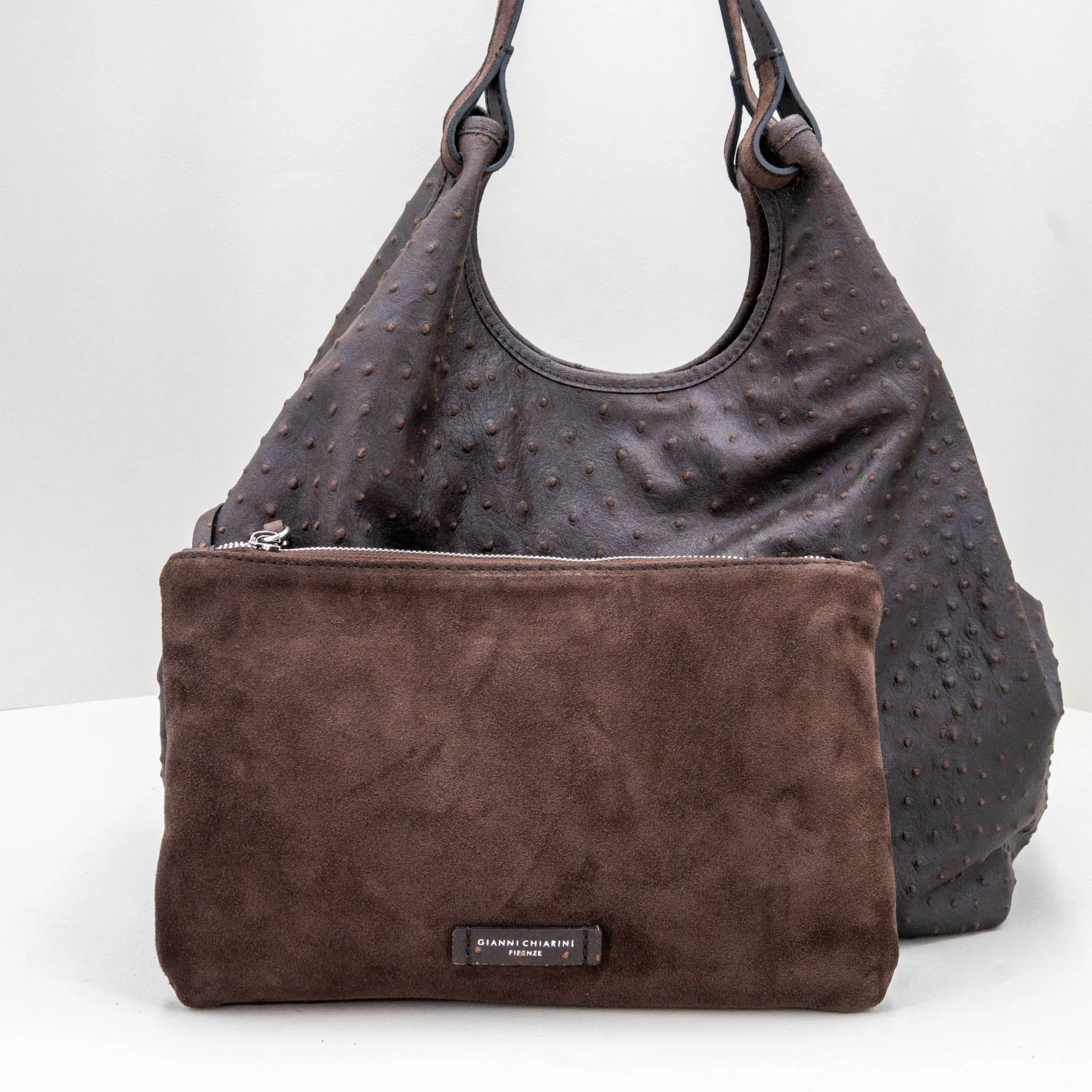 Borsa da donna a mano grande in pelle marrone
