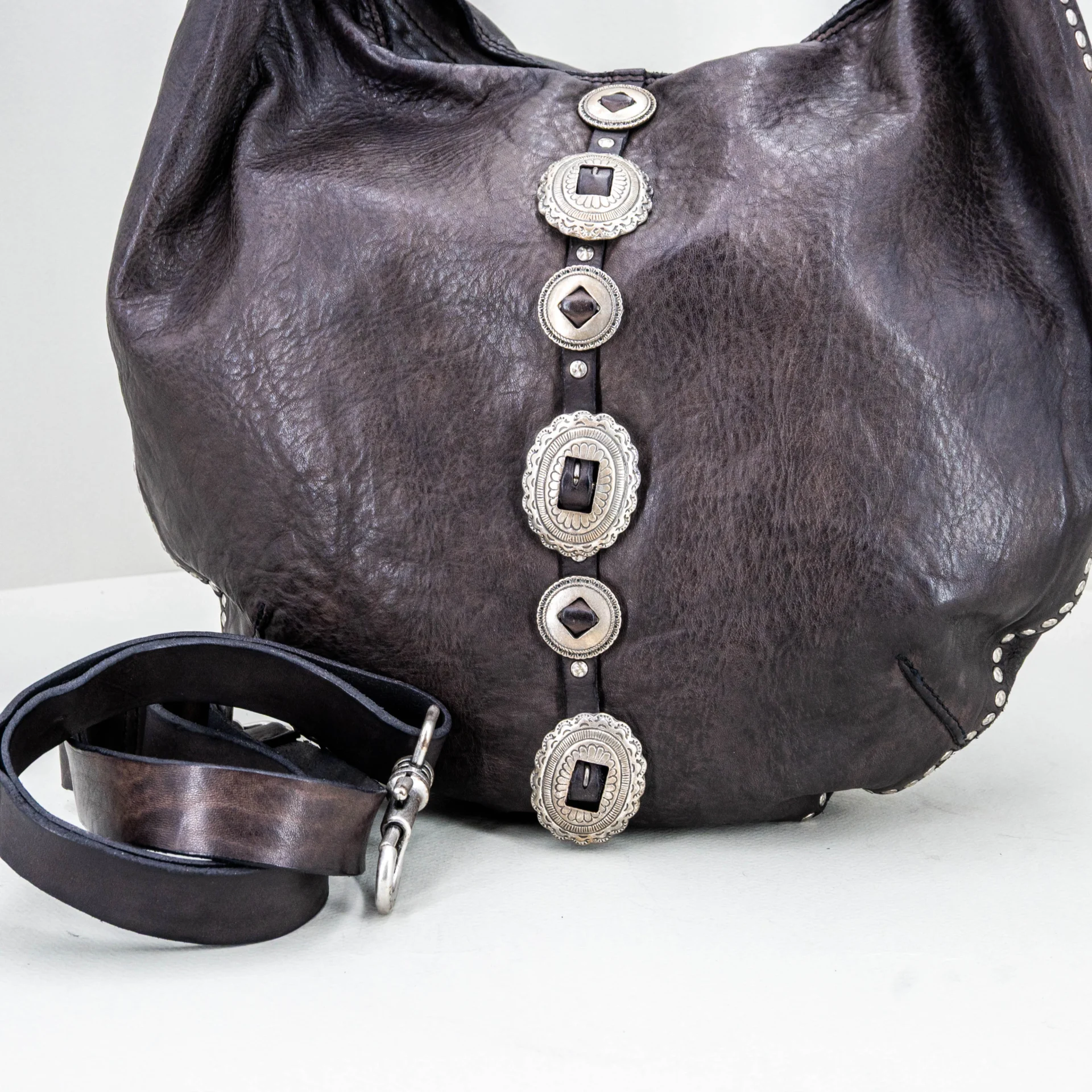 borsa a spalla con tracolla in vera pelle grigio scuro
