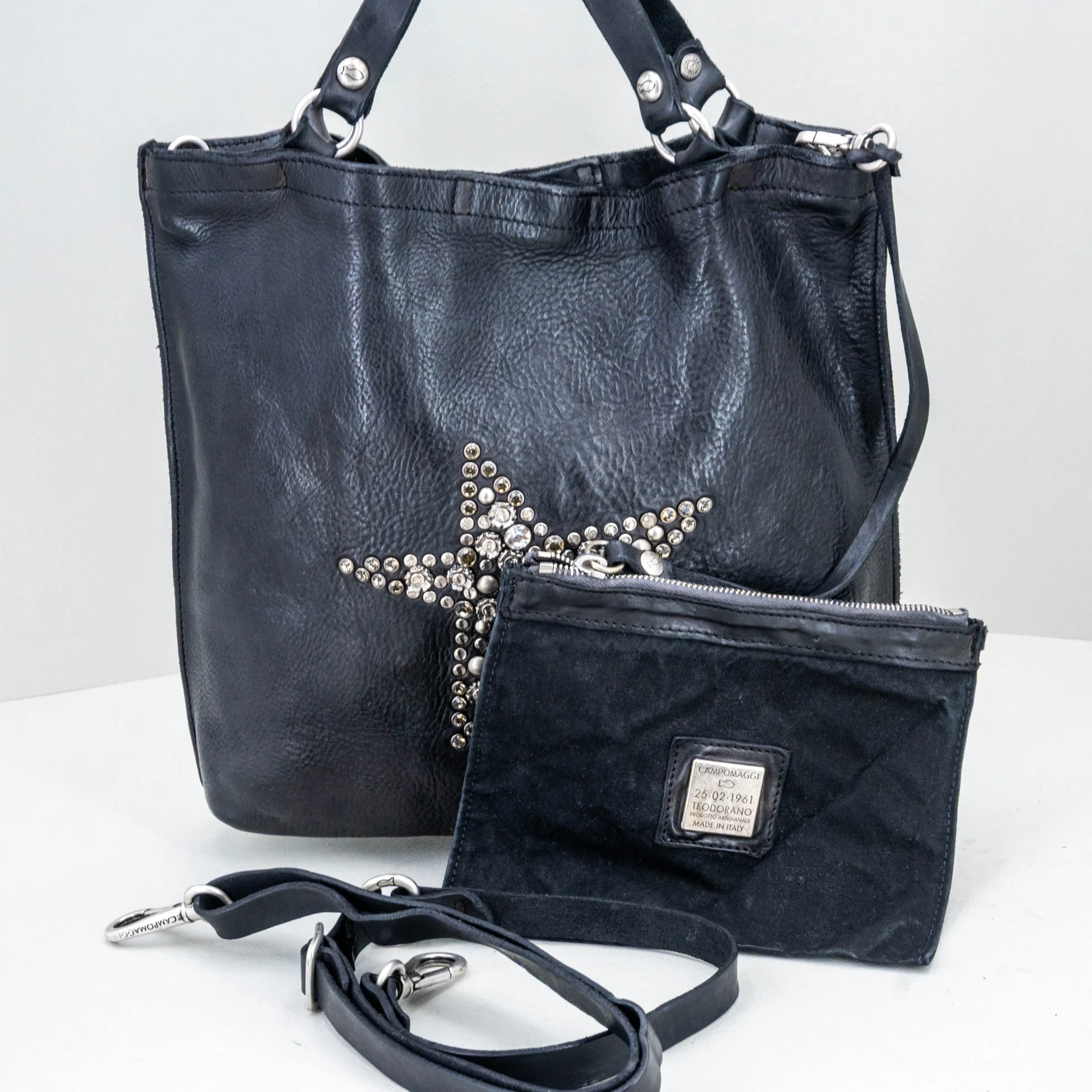 borsa shopping in pregiata pelle colore nero