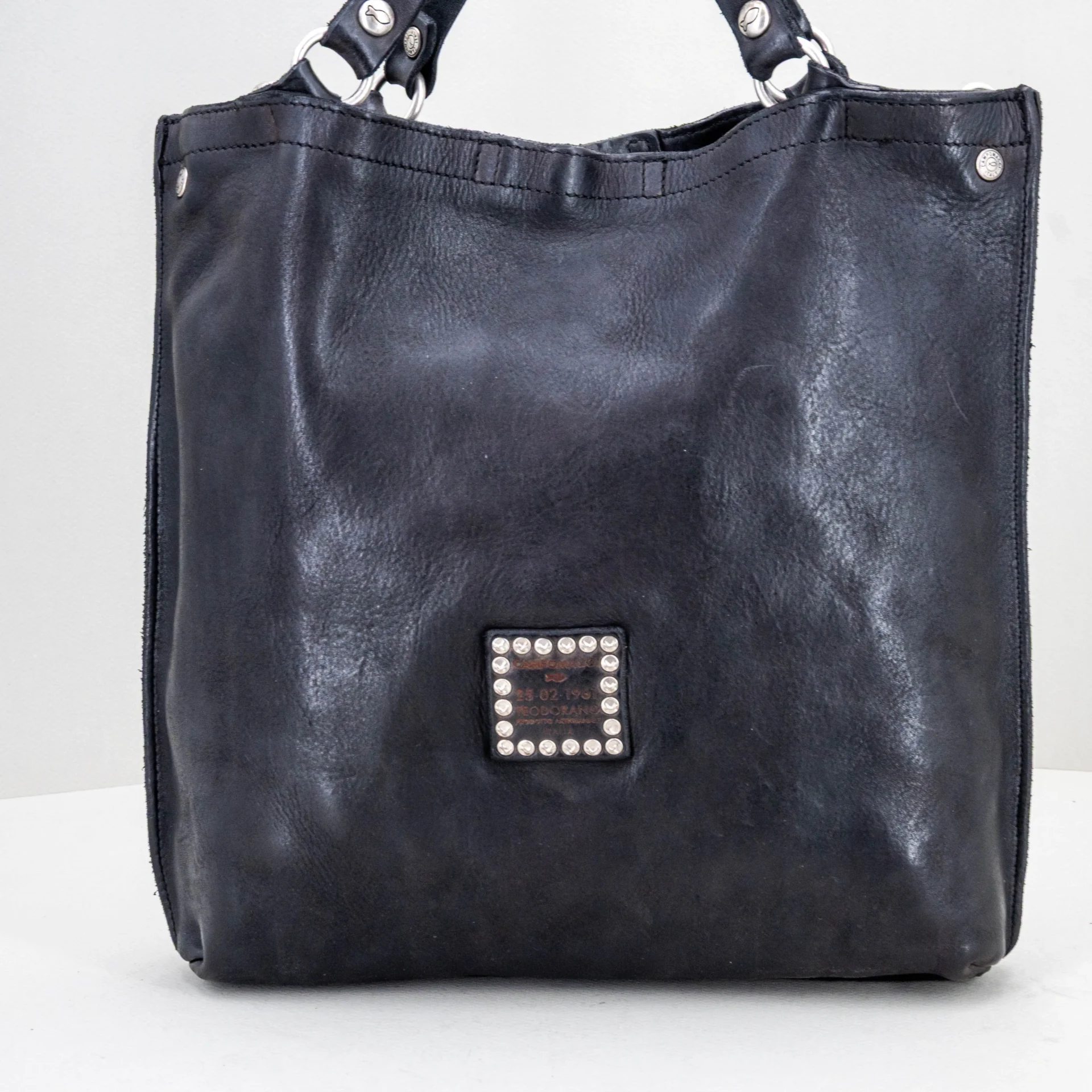 borsa shopping in pregiata pelle colore nero