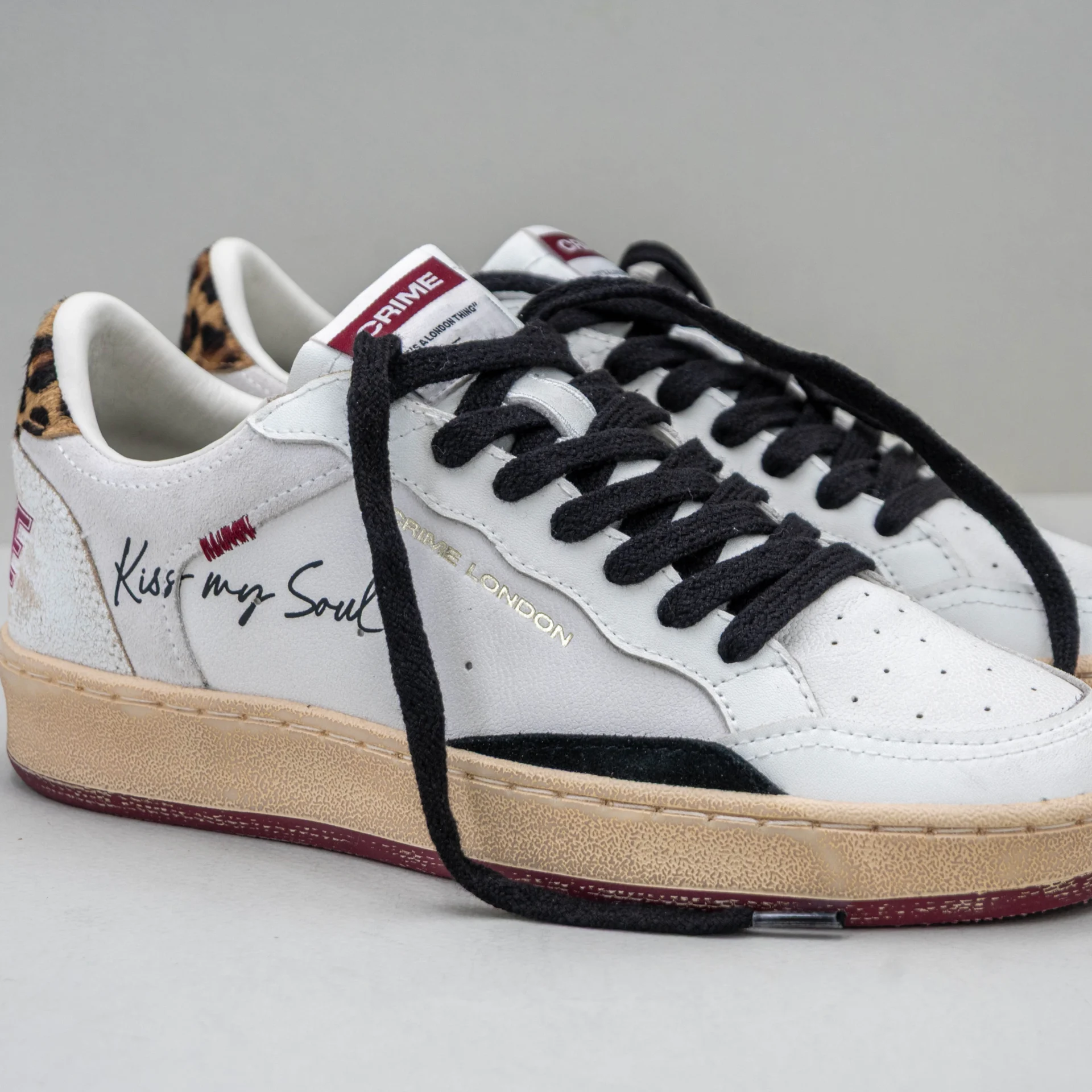 Crime London sneaker in pelle bianca da donna