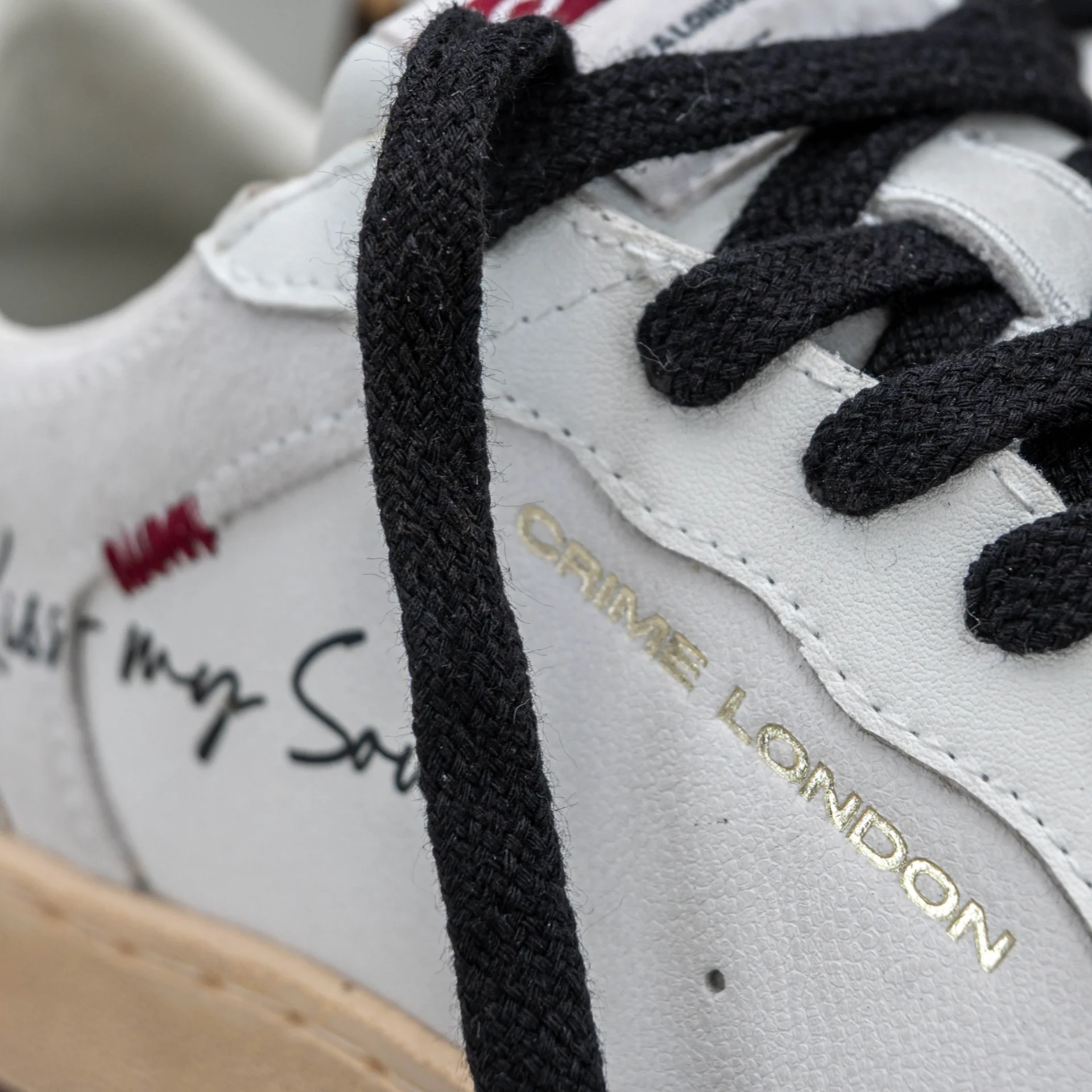 Crime London sneaker in pelle bianca da donna