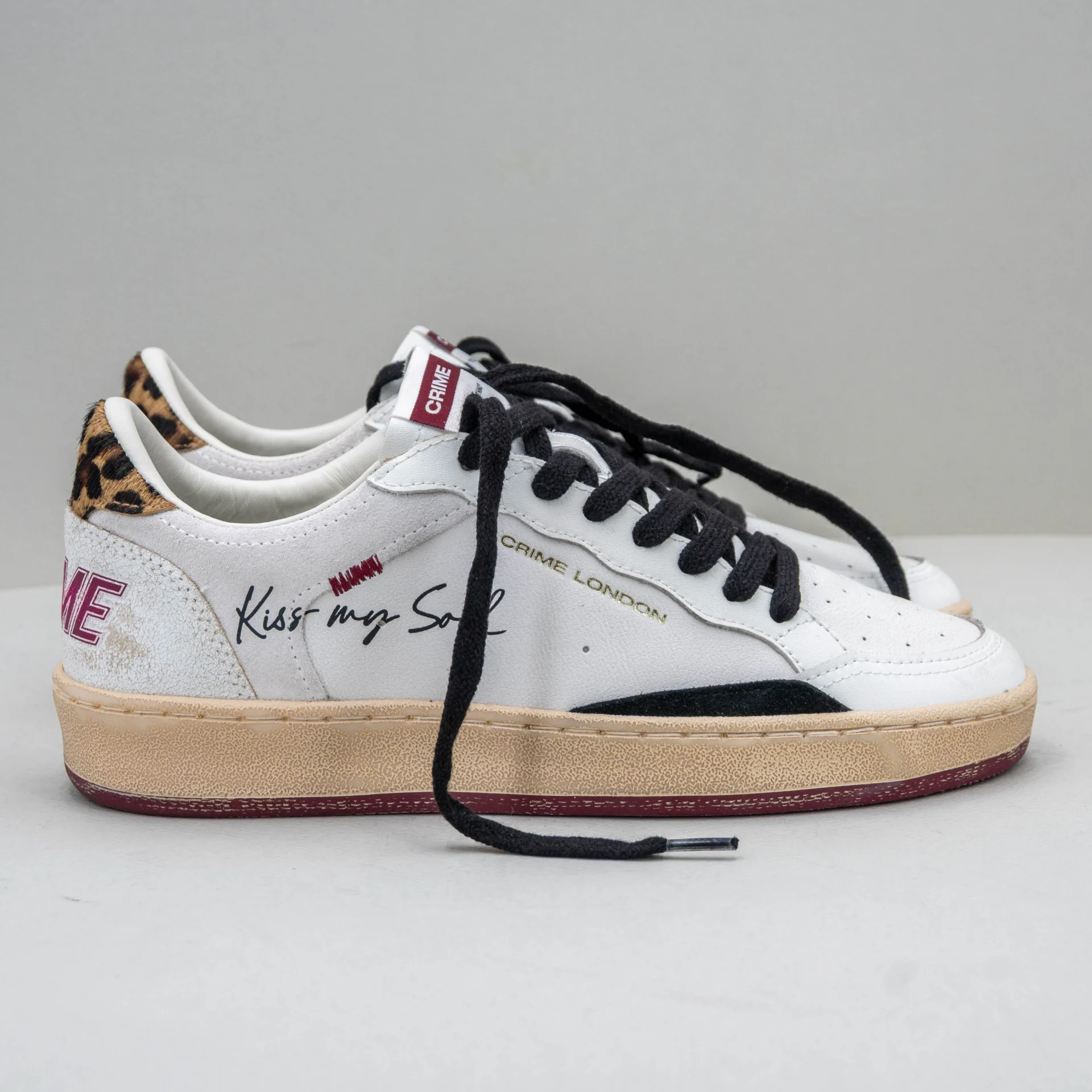 Crime London sneaker in pelle bianca da donna