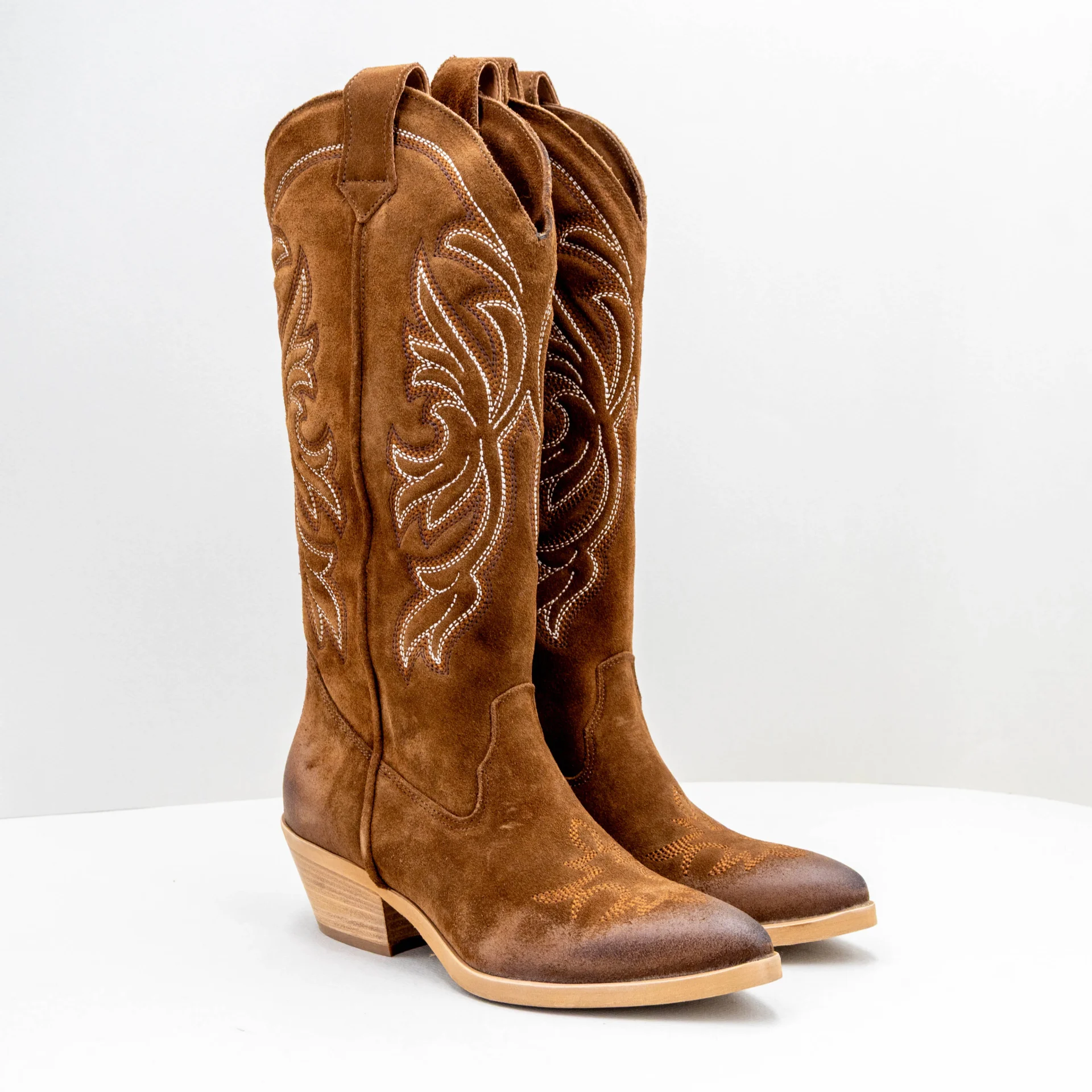 stivale texano donna in camoscio marrone chiaro con ricami