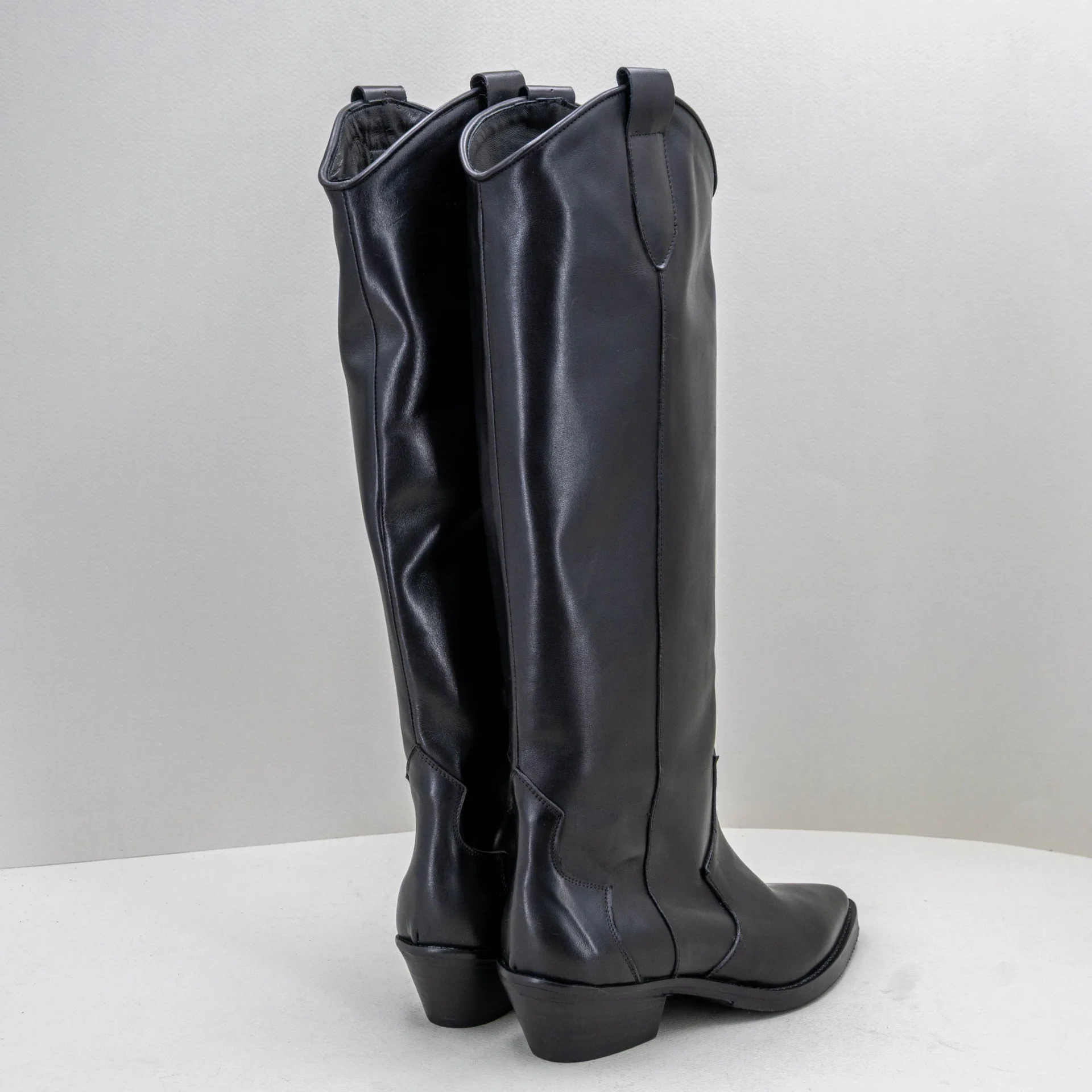 stivale donna alto in pelle colore nero