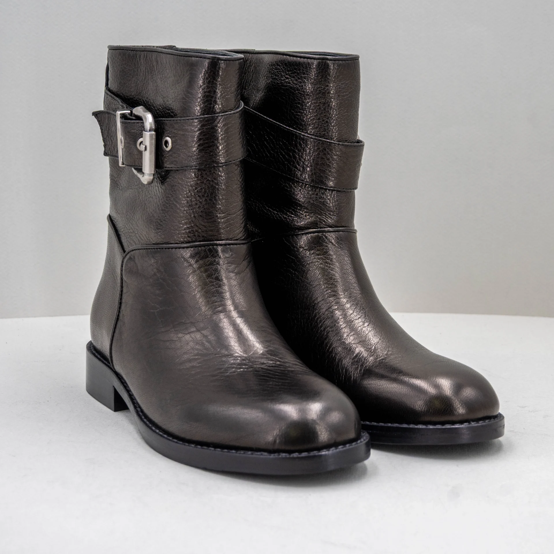 stivaletto donna in vera pelle nero