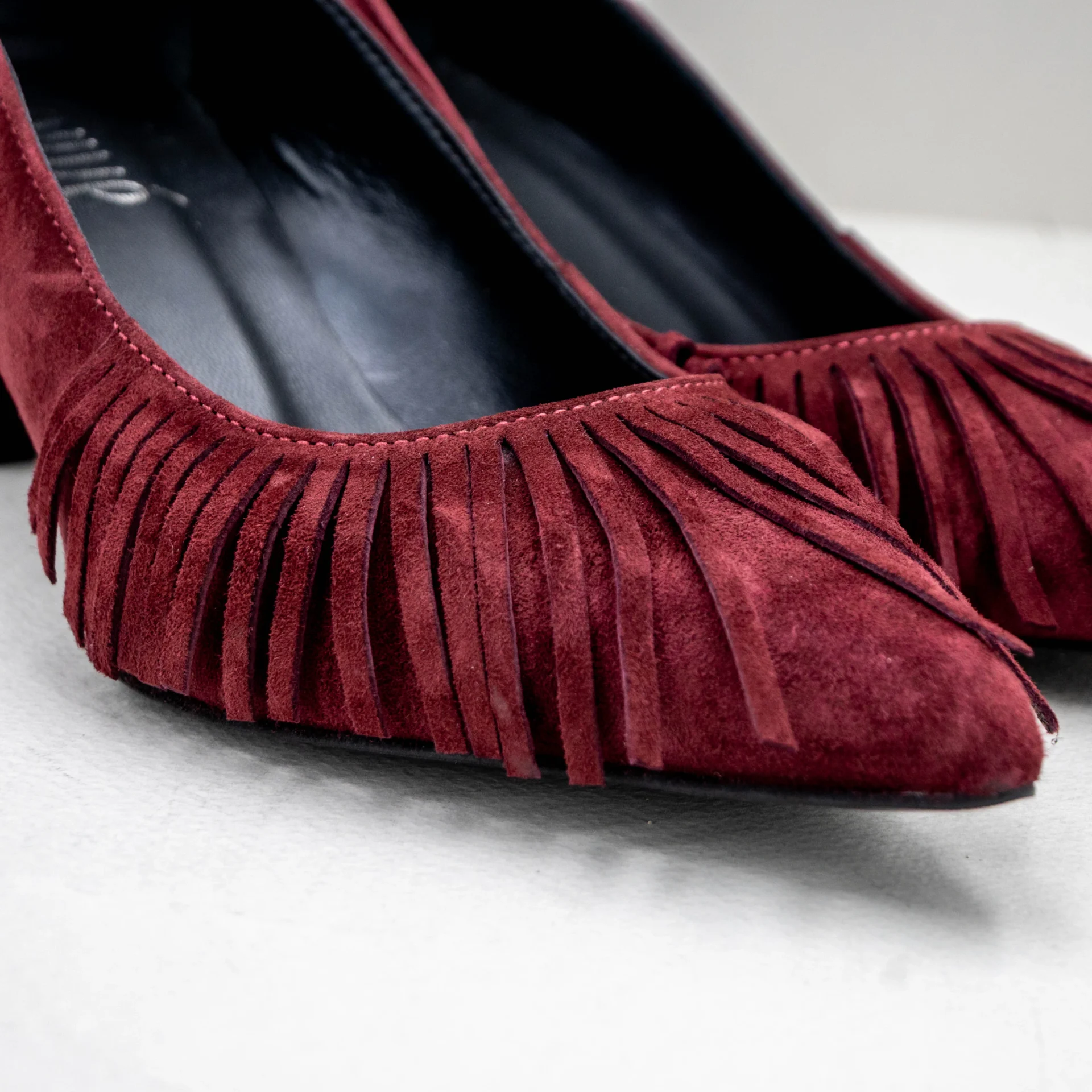 scarpa donna tacco basso, elegante colore rosso scuro
