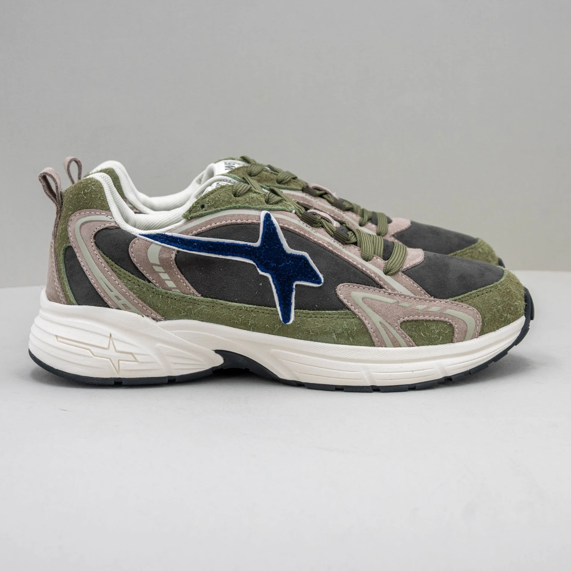 sneaker uomo verde militare e blu